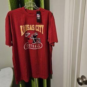 NWT KANSAS CITY FOOTBALL T-SHIRT